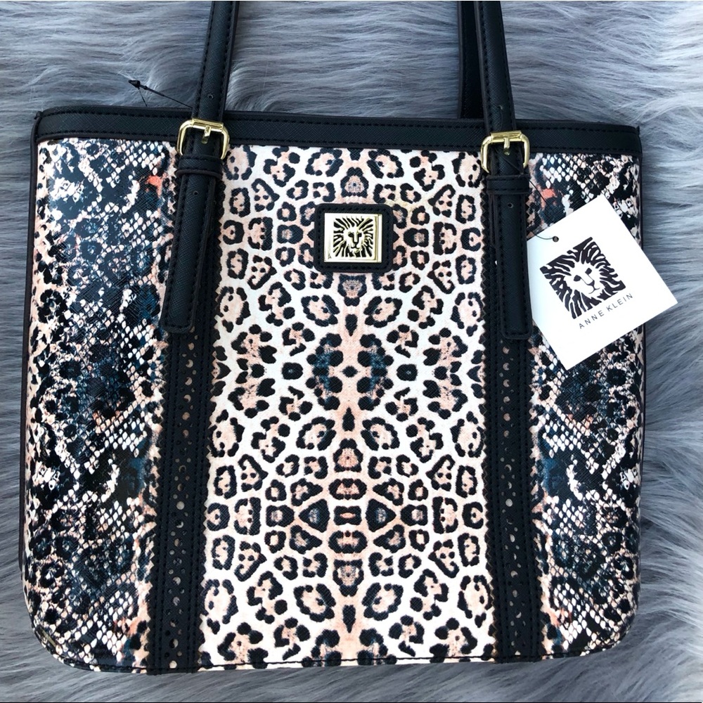 🥰SOLD at Mercari🥰 Anne Klein tote